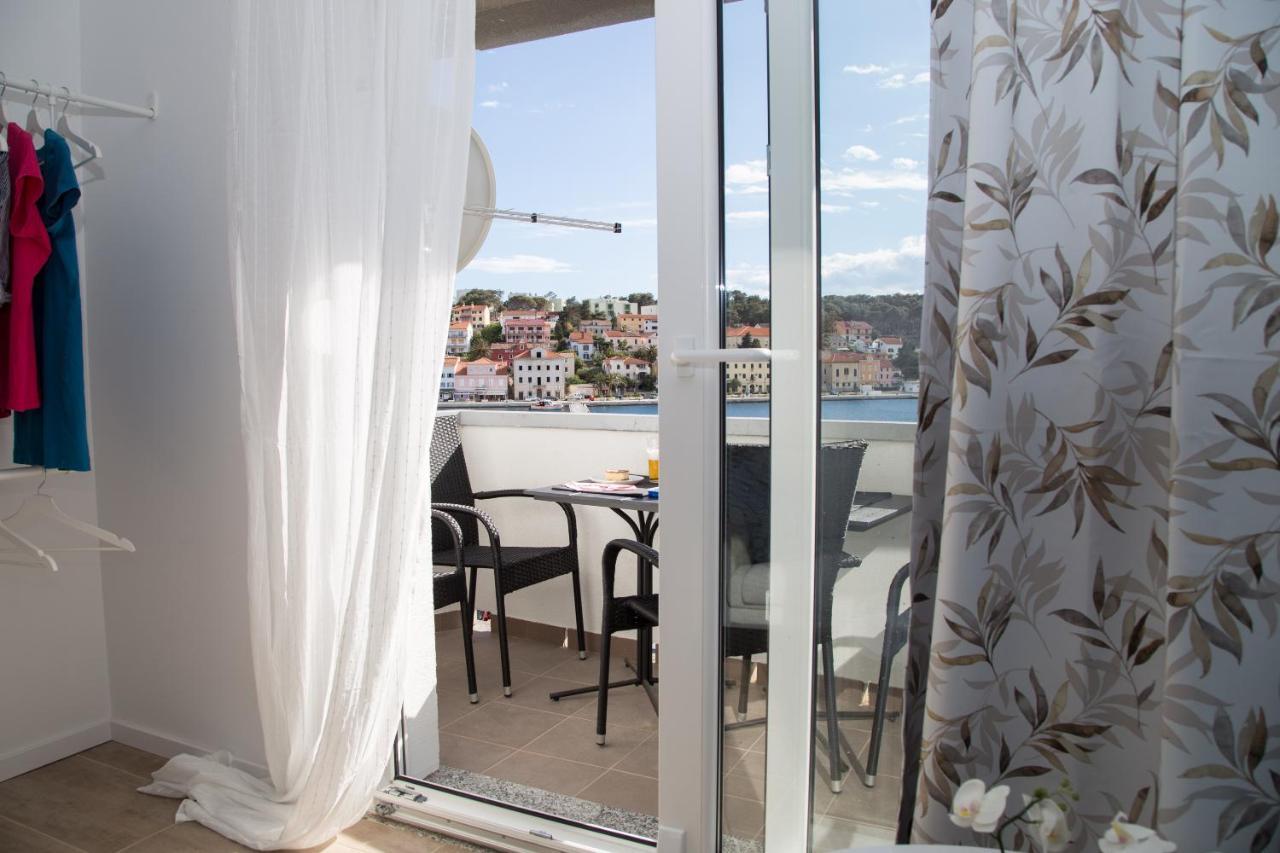 Apartment Gordon Mali Lošinj Exterior foto